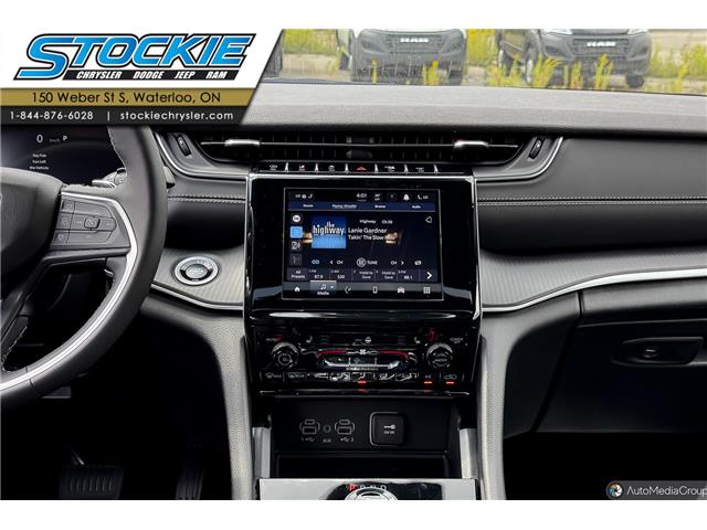 2025 Jeep Grand Cherokee Laredo (Stk: 45723) in Waterloo - Image 10 of 20