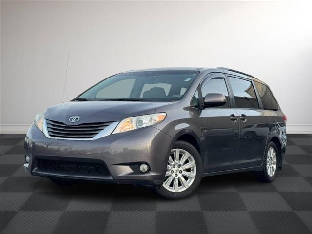 2014 Toyota Sienna XLE 7 Passenger (Stk: PR80046) in Windsor - Image 1 of 27