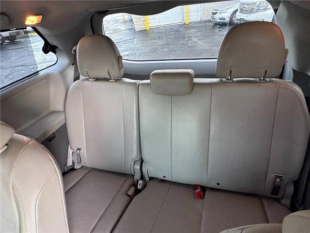 2014 Toyota Sienna XLE 7 Passenger (Stk: PR80046) in Windsor - Image 14 of 27