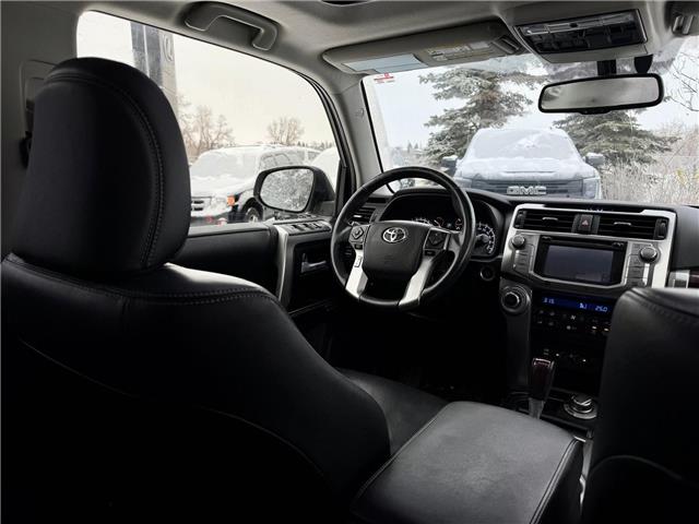 2016 Toyota 4Runner SR5 (Stk: 4604A) in Calgary - Image 16 of 18