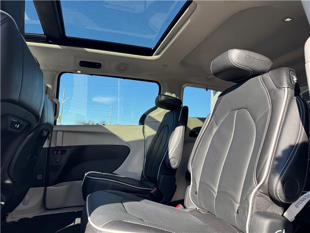 2024 Chrysler Pacifica Limited (Stk: 28267P) in Newmarket - Image 13 of 14