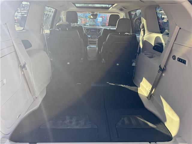 2017 Chrysler Pacifica Limited (Stk: 28269T) in Newmarket - Image 4 of 13