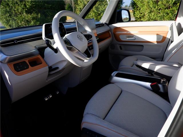 2025 Volkswagen ID. Buzz 1st Edition (Stk: SB037516) in Vancouver - Image 8 of 24