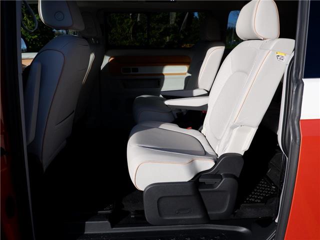 2025 Volkswagen ID. Buzz 1st Edition (Stk: SB037516) in Vancouver - Image 9 of 24