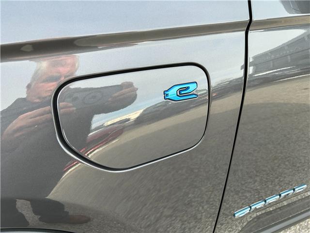 2022 Jeep Grand Cherokee 4xe Base (Stk: M6033) in Sarnia - Image 9 of 42