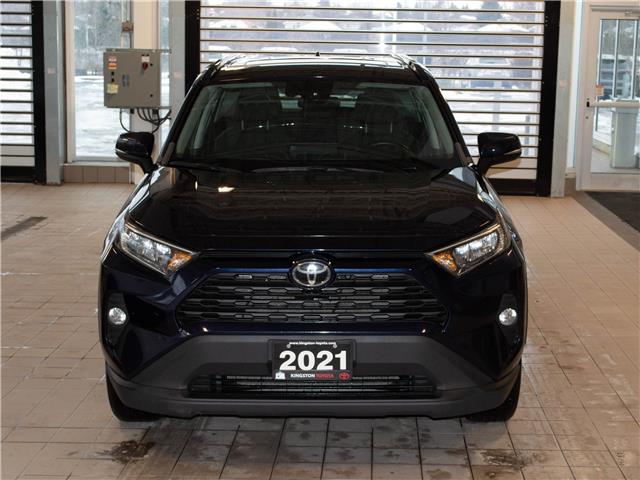 2021 Toyota RAV4 XLE (Stk: 26545A) in Kingston - Image 2 of 14