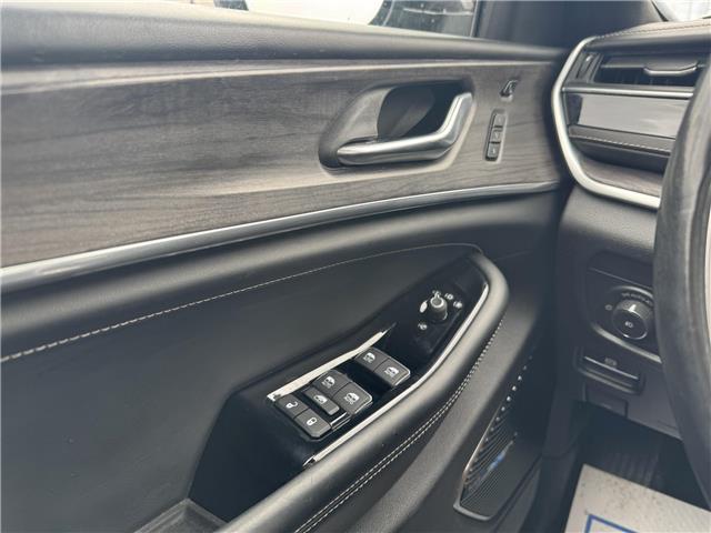 2022 Jeep Grand Cherokee Overland (Stk: 25101538A) in Markham - Image 30 of 42