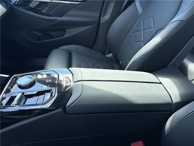 2026 BMW 550e xDrive (Stk: B2608) in Sarnia - Image 23 of 26