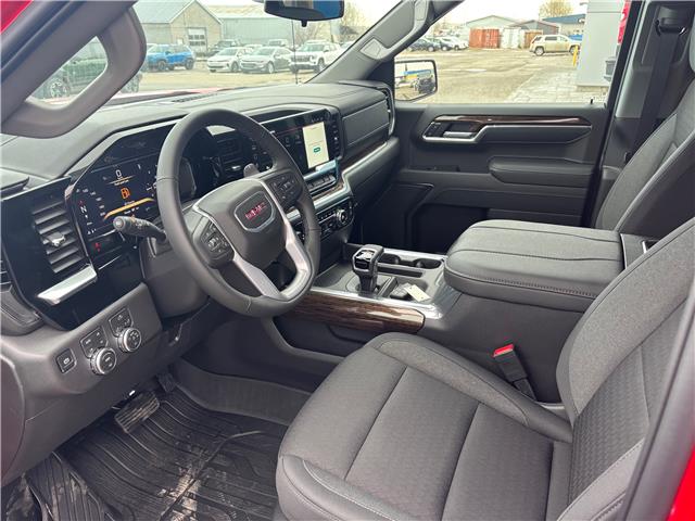 2026 GMC Sierra 1500 Elevation (Stk: 26SR10239) in Pincher Creek - Image 7 of 13 2026 GMC Sierra 1500 Elevation (Stk: 26SR10239) in Pincher Creek - Image 7 of 13