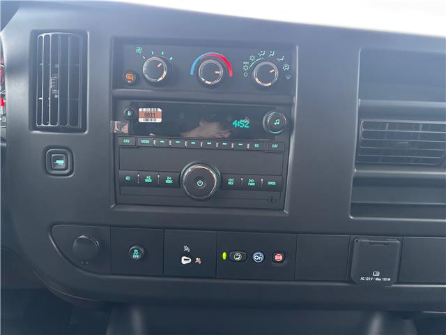 2025 Chevrolet Express 3500 Work Van (Stk: 25EX32809) in Pincher Creek - Image 11 of 13