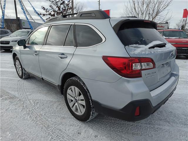 2019 Subaru Outback 2.5i Touring in Ottawa - Image 3 of 35