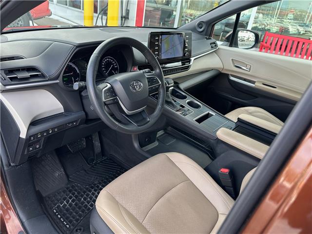 2024 Toyota Sienna Limited 7-Passenger (Stk: W6955) in Cobourg - Image 9 of 30