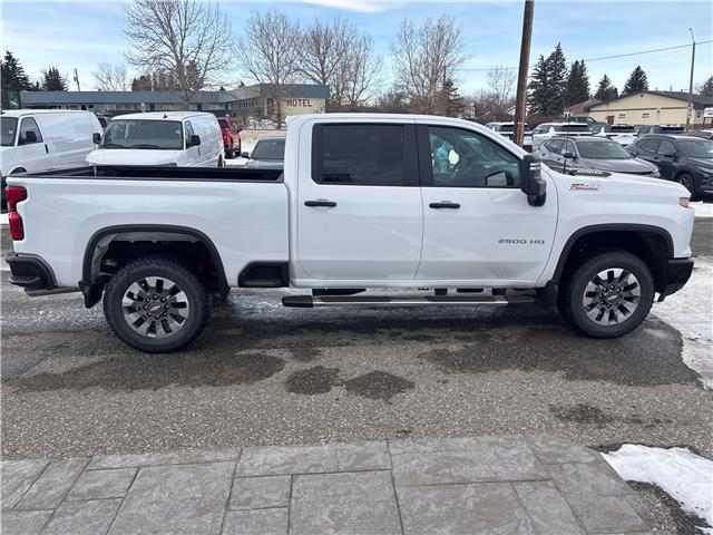 2026 Chevrolet Silverado 2500HD Custom (Stk: 26SL21772) in Pincher Creek - Image 6 of 15 2026 Chevrolet Silverado 2500HD Custom (Stk: 26SL21772) in Pincher Creek - Image 6 of 15