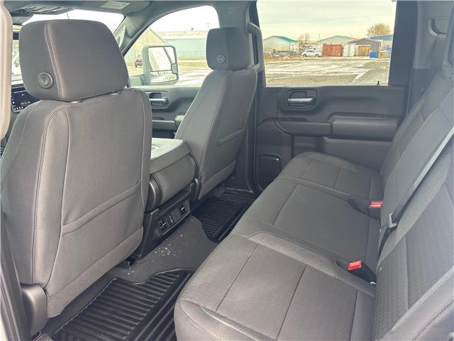2026 Chevrolet Silverado 2500HD Custom (Stk: 26SL21772) in Pincher Creek - Image 10 of 15 2026 Chevrolet Silverado 2500HD Custom (Stk: 26SL21772) in Pincher Creek - Image 10 of 15