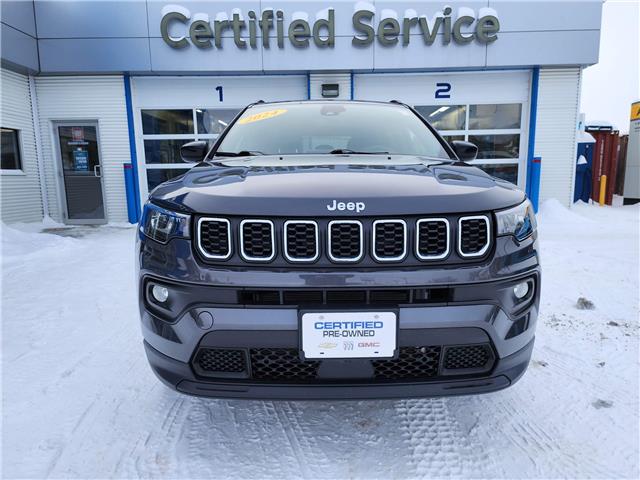2024 Jeep Compass North (Stk: 31259AA) in The Pas - Image 2 of 18