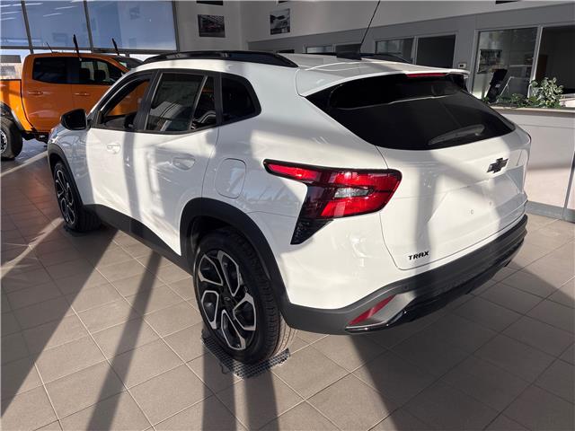 2026 Chevrolet Trax 2RS (Stk: 26TX1112) in Pincher Creek - Image 2 of 14