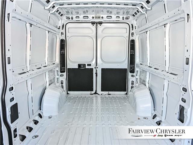 2026 RAM ProMaster 2500 High Roof (Stk: TE2525) in Burlington - Image 29 of 33