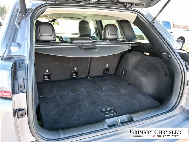 2019 Jeep Cherokee Limited (Stk: N26069A) in Grimsby - Image 6 of 32