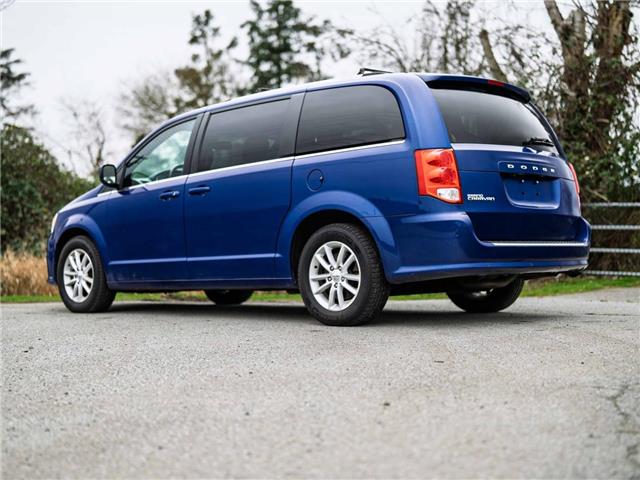 2020 Dodge Grand Caravan Premium Plus (Stk: 30240B) in Surrey - Image 4 of 18 2020 Dodge Grand Caravan Premium Plus (Stk: 30240B) in Surrey - Image 4 of 18