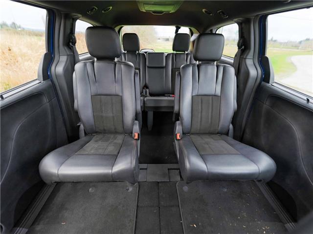 2020 Dodge Grand Caravan Premium Plus (Stk: 30240B) in Surrey - Image 16 of 18 2020 Dodge Grand Caravan Premium Plus (Stk: 30240B) in Surrey - Image 16 of 18