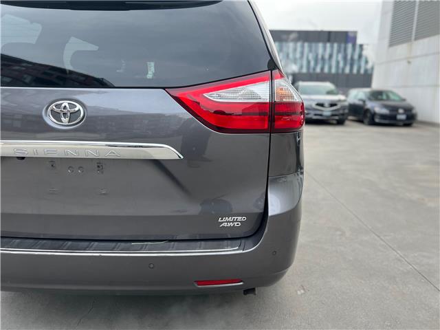 2018 Toyota Sienna XLE 7-Passenger (Stk: AP5385) in Toronto - Image 9 of 27