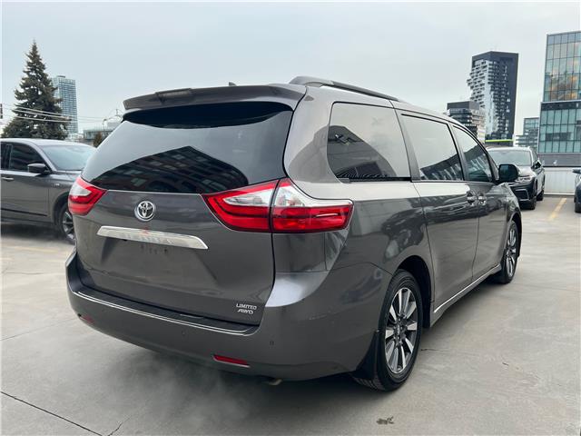 2018 Toyota Sienna XLE 7-Passenger (Stk: AP5385) in Toronto - Image 10 of 27