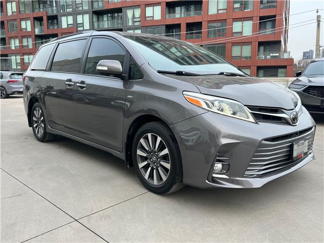 2018 Toyota Sienna XLE 7-Passenger (Stk: AP5385) in Toronto - Image 12 of 27