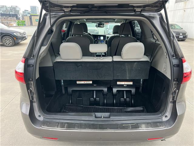2018 Toyota Sienna XLE 7-Passenger (Stk: AP5385) in Toronto - Image 24 of 27