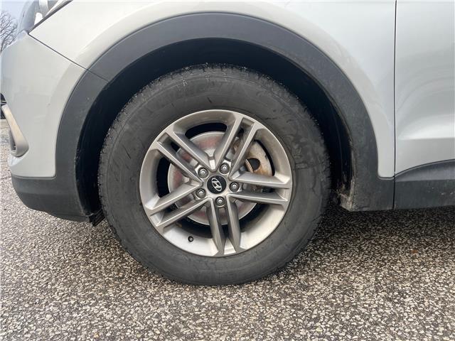 2017 Hyundai Santa Fe Sport 2.4 Premium (Stk: 24-206B) in Sarnia - Image 7 of 15 2017 Hyundai Santa Fe Sport 2.4 Premium (Stk: 24-206B) in Sarnia - Image 7 of 15