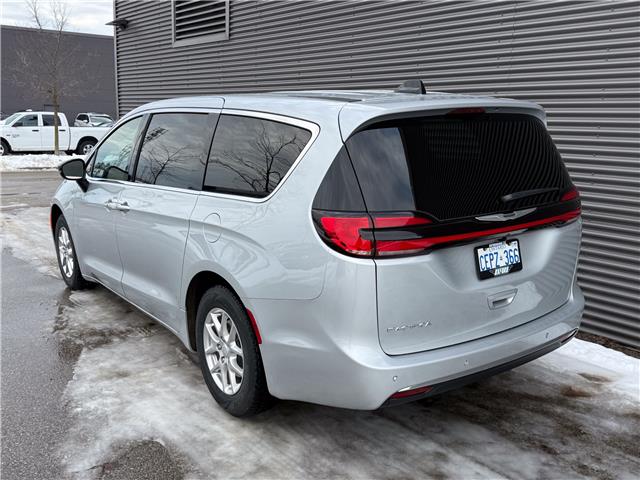 2026 Chrysler Pacifica Select (Stk: 26056D) in London - Image 4 of 29