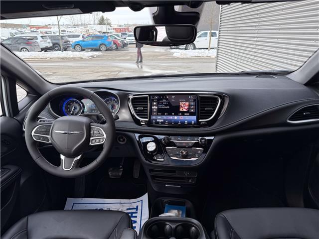 2026 Chrysler Pacifica Select (Stk: 26056D) in London - Image 15 of 29