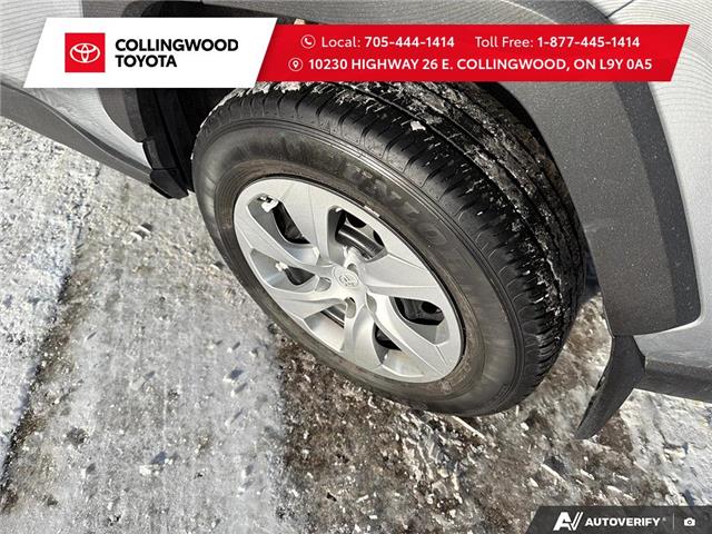 2021 Toyota RAV4 LE (Stk: 22040A) in Collingwood - Image 6 of 14
