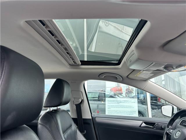 2017 Volkswagen Jetta 1.8 TSI Highline (Stk: V6076B) in Kingston - Image 8 of 27