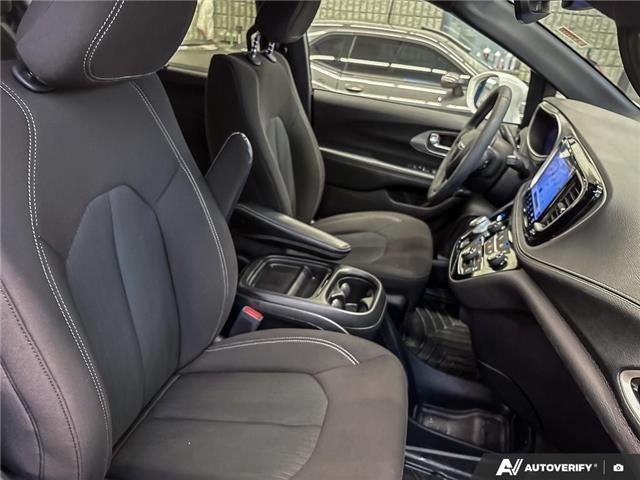 2022 Chrysler Pacifica Touring (Stk: 164567) in London - Image 22 of 26