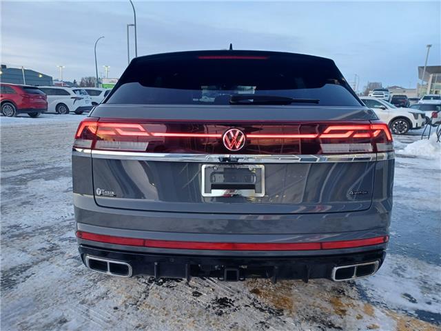 2024 Volkswagen Atlas Cross Sport 2.0 TSI Execline (Stk: 2690111) in Regina - Image 7 of 25