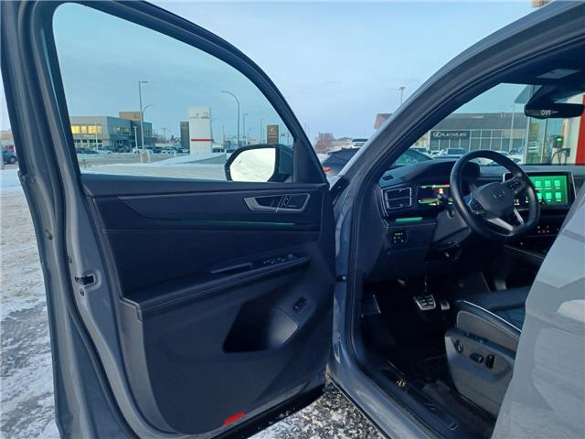 2024 Volkswagen Atlas Cross Sport 2.0 TSI Execline (Stk: 2690111) in Regina - Image 10 of 25
