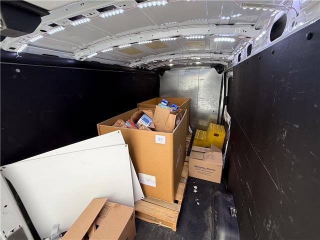 2024 Ford Transit-250 Cargo Base (Stk: 25557A) in London - Image 7 of 20