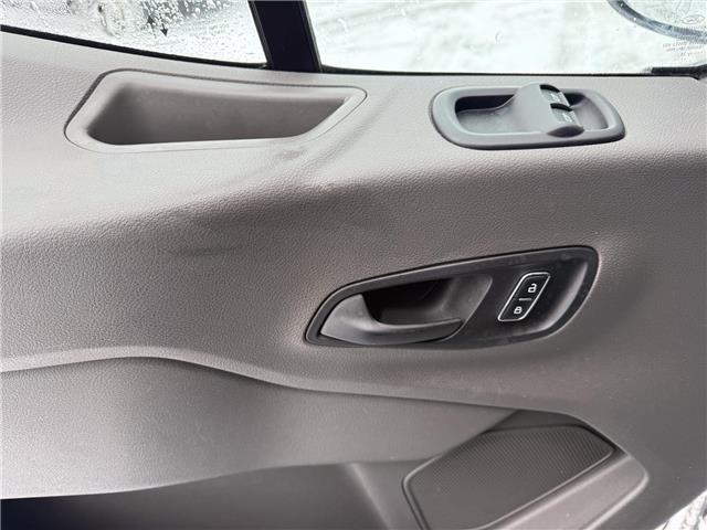 2024 Ford Transit-250 Cargo Base (Stk: 25557A) in London - Image 17 of 20