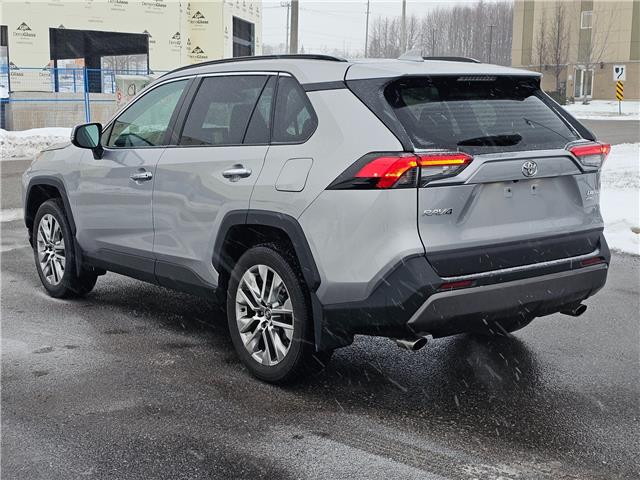 2021 Toyota RAV4 Limited (Stk: 25709A) in Bowmanville - Image 8 of 32