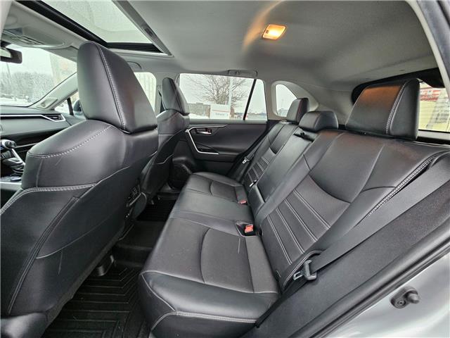 2021 Toyota RAV4 Limited (Stk: 25709A) in Bowmanville - Image 22 of 32