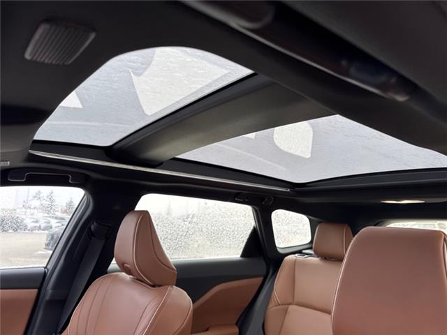 2025 Toyota Crown Signia Limited (Stk: 3035297) in Cranbrook - Image 19 of 22