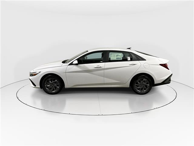 2026 Hyundai Elantra Preferred (Stk: 16105172) in Markham - Image 4 of 18