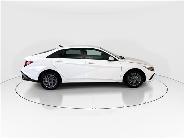 2026 Hyundai Elantra Preferred (Stk: 16105172) in Markham - Image 7 of 18