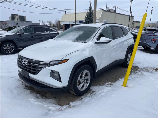 2024 Hyundai Tucson Preferred (Stk: 5B055A) in Chatham - Image 1 of 28
