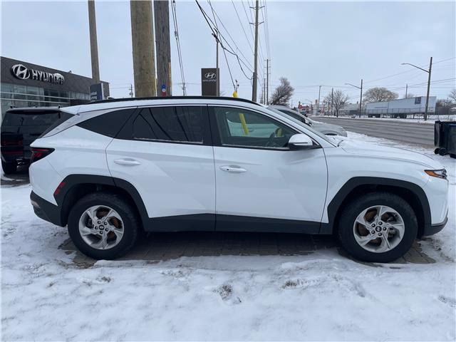 2024 Hyundai Tucson Preferred (Stk: 5B055A) in Chatham - Image 7 of 28