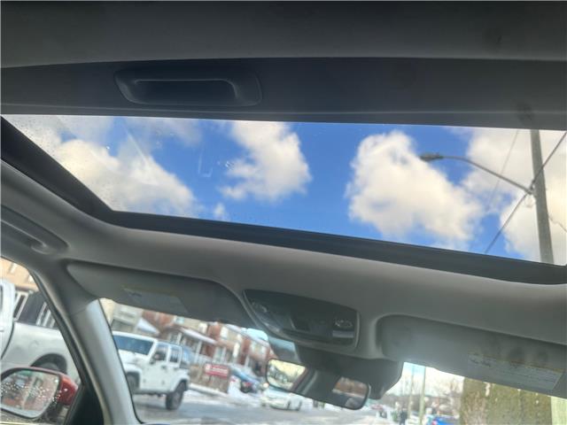 2024 Kia Seltos SX w/Brown Interior (Stk: K469150) in Scarborough - Image 12 of 25