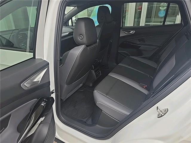 2025 Volkswagen ID.4 Pro S (Stk: 25362) in Lethbridge - Image 11 of 24
