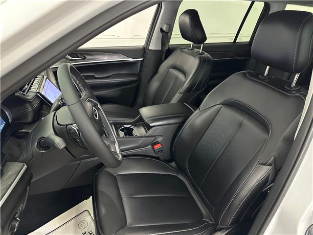 2024 Jeep Grand Cherokee L Limited (Stk: 43316J) in Belleville - Image 13 of 31