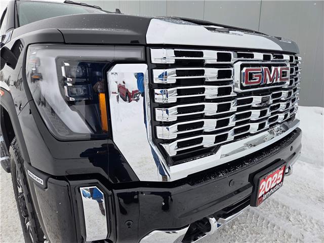 2025 GMC Sierra 2500 Denali Crew Cab 4X4 (Stk: B5817) in Listowel - Image 2 of 42