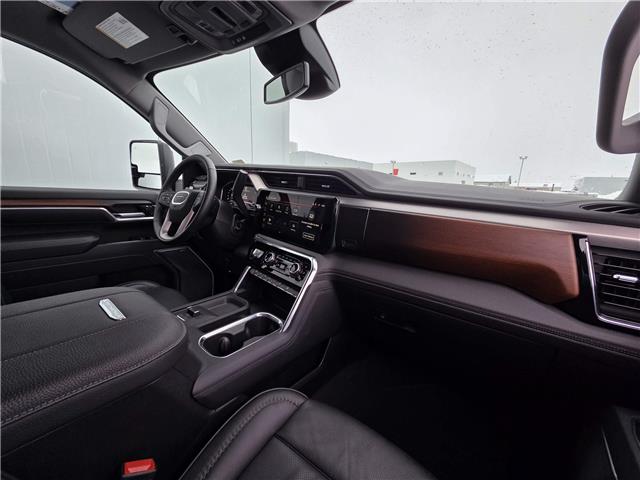 2025 GMC Sierra 2500 Denali Crew Cab 4X4 (Stk: B5817) in Listowel - Image 12 of 42